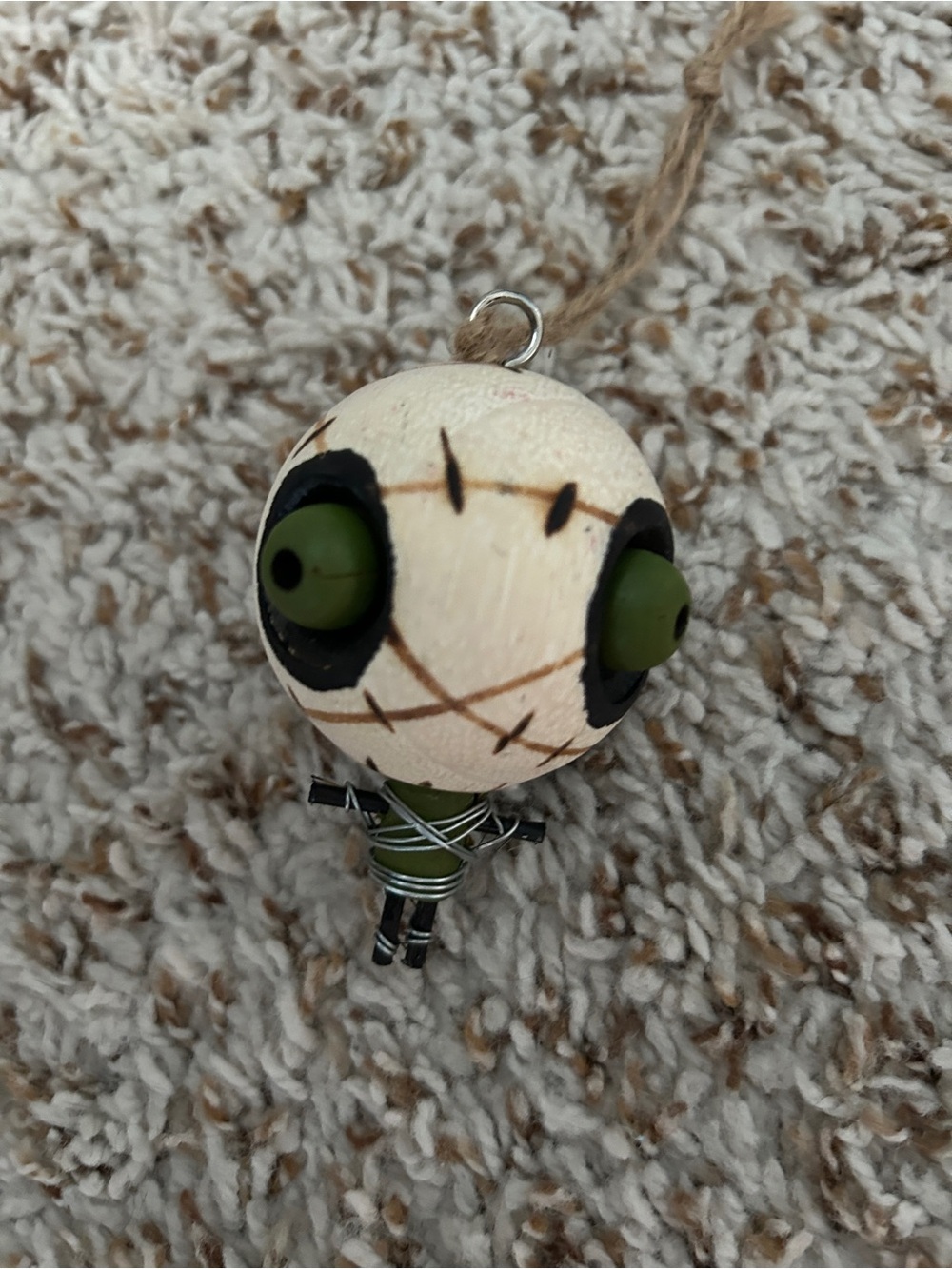 Pier 1 Imports Crazy Heads Halloween Wooden Ornaments Lot of 5 Like New - Picture 4 of 6